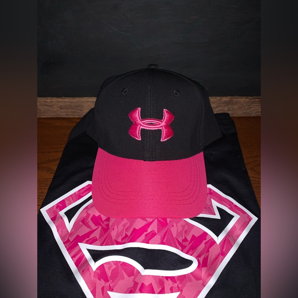 Black and pink Under Armour Hat NWOT